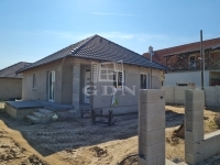 Продается совмещенный дом Pécel, 95m2