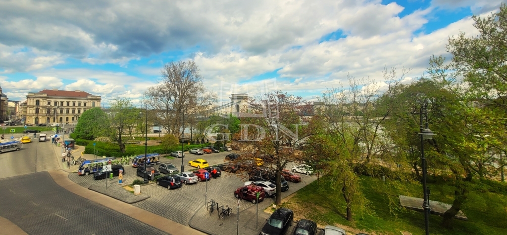 închiriere Budapest I. kerület Locuinta (caramida)