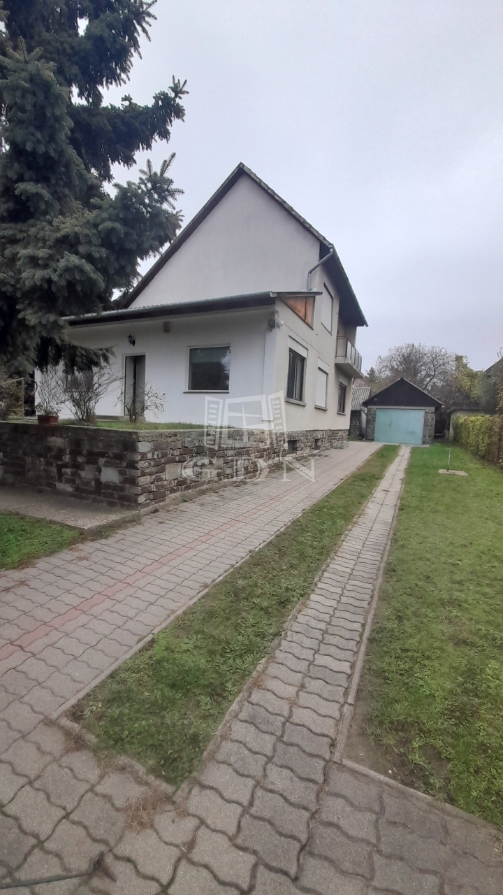 For sale Kerepes Family House